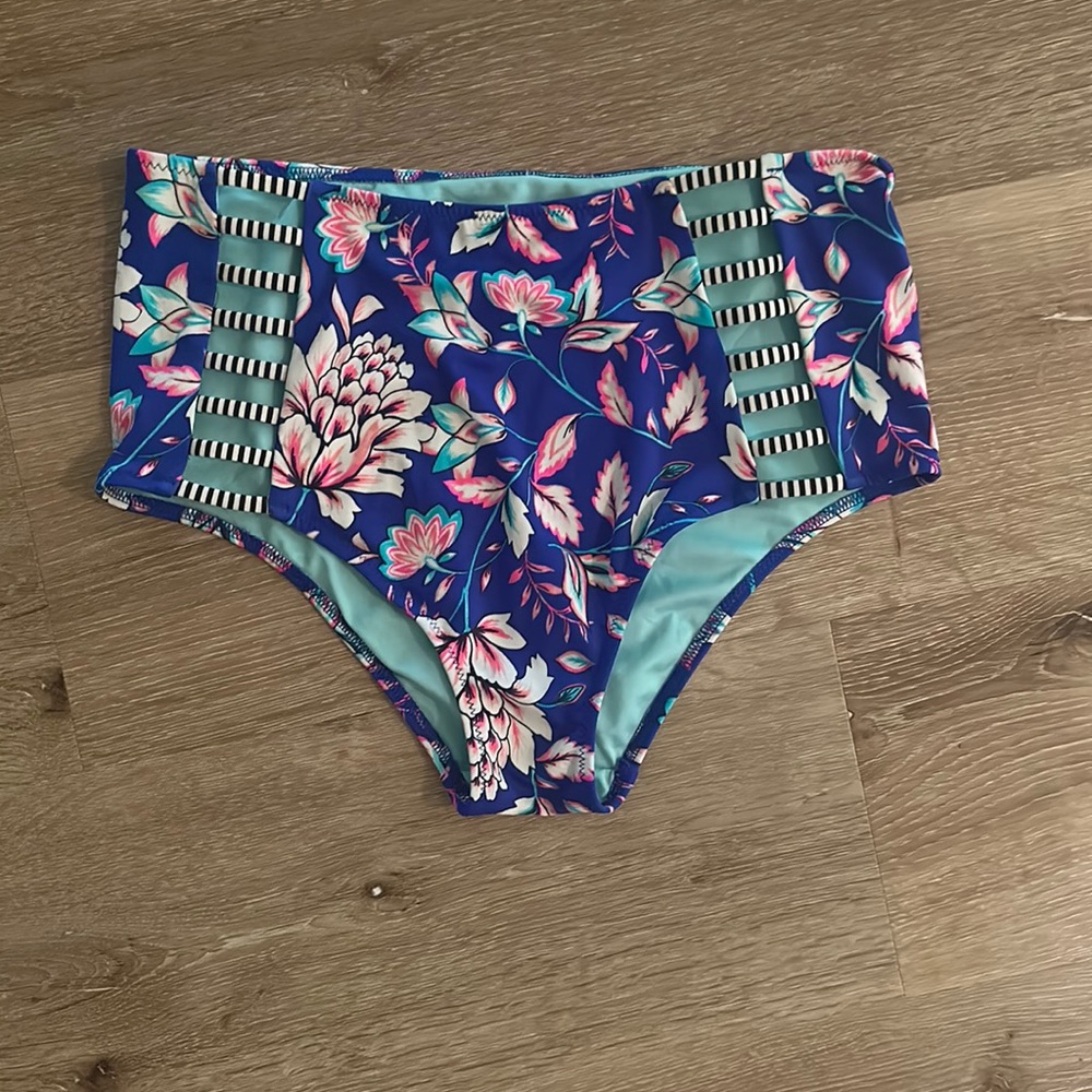 High rise swim bottom
